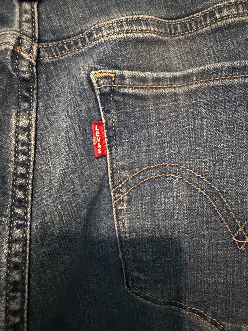 Levi's NWT Women's Straight Leg Jeans in Medium Blue Size 33 or 16S - Picture 9 of 10